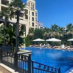Argisht Luxury 4 Pools Apartment Goldstrand