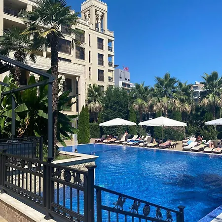 Argisht Luxury 4 Pools 아파트 골든샌드