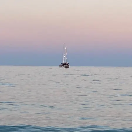 Argisht Luxury 4 Pools 아파트