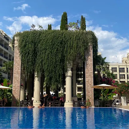 Argisht Luxury 4 Pools 골든샌드